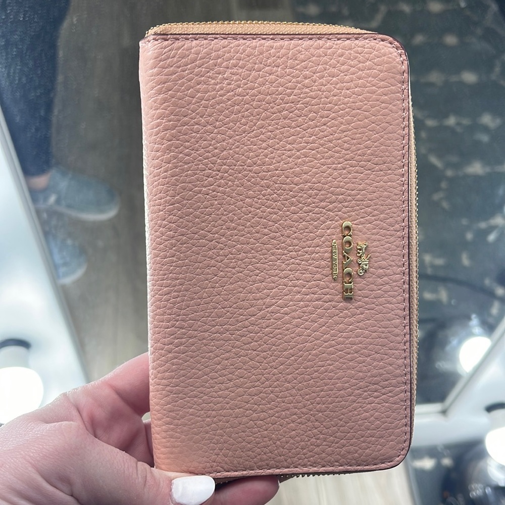Coach ID zip wallet